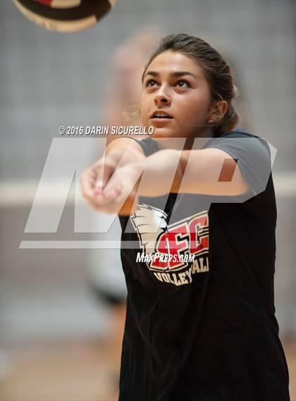 Thumbnail 1 in Bishop Gorman vs. Santa Fe Christian (Nike Tournament of Champions) photogallery.