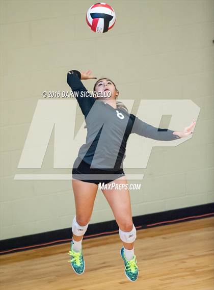Thumbnail 1 in Bishop Gorman vs. Santa Fe Christian (Nike Tournament of Champions) photogallery.