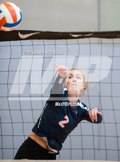 Thumbnail 1 in Bishop Gorman vs. Santa Fe Christian (Nike Tournament of Champions) photogallery.