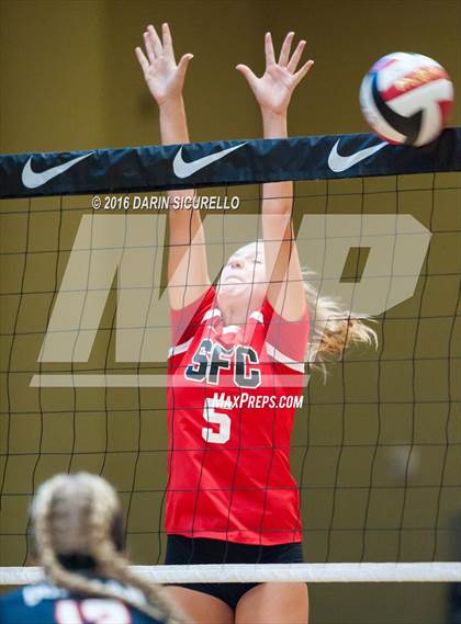 Thumbnail 1 in Bishop Gorman vs. Santa Fe Christian (Nike Tournament of Champions) photogallery.