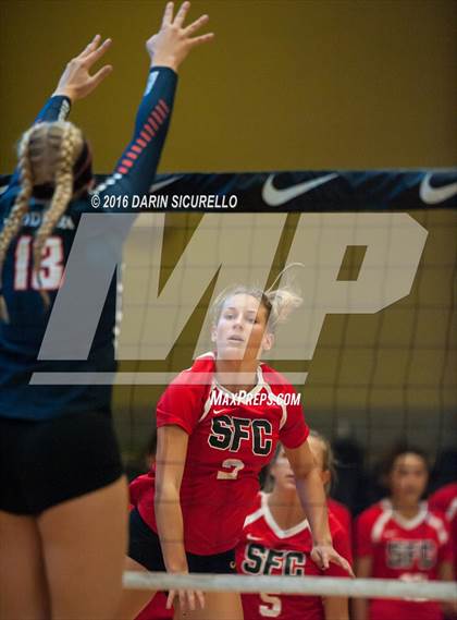 Thumbnail 1 in Bishop Gorman vs. Santa Fe Christian (Nike Tournament of Champions) photogallery.