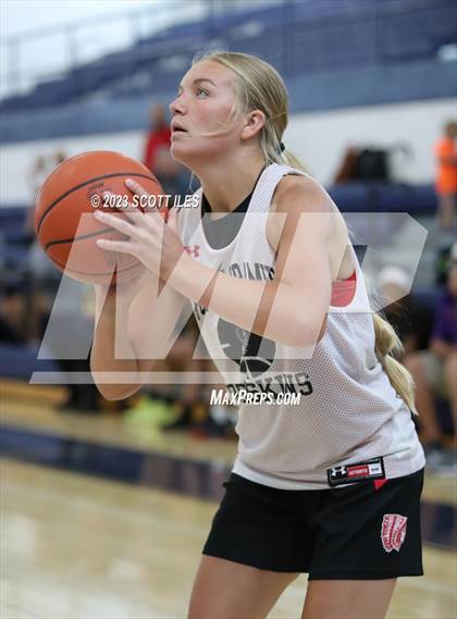 Thumbnail 1 in Reynoldsburg vs Fort Loramie (Scrimmage) photogallery.