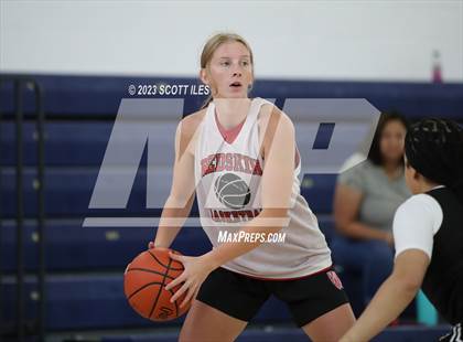 Thumbnail 2 in Reynoldsburg vs Fort Loramie (Scrimmage) photogallery.