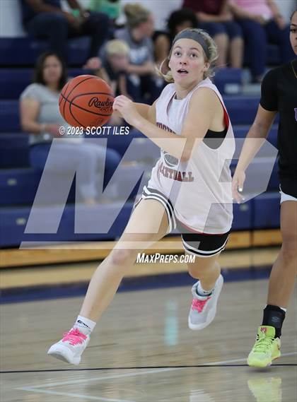 Thumbnail 1 in Reynoldsburg vs Fort Loramie (Scrimmage) photogallery.