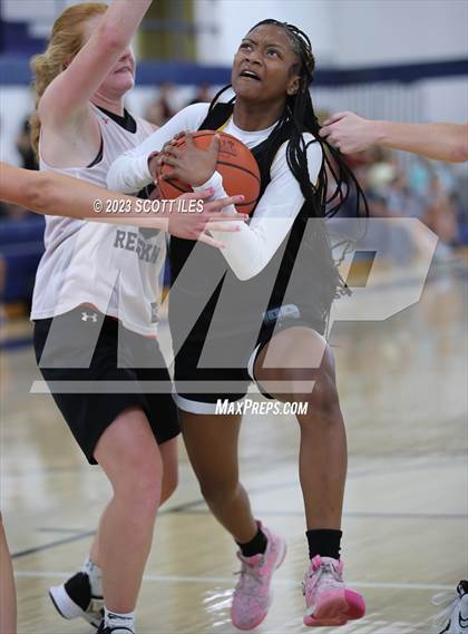 Thumbnail 1 in Reynoldsburg vs Fort Loramie (Scrimmage) photogallery.