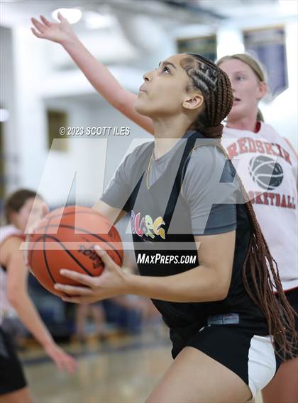 Thumbnail 3 in Reynoldsburg vs Fort Loramie (Scrimmage) photogallery.