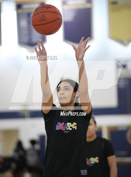 Thumbnail 1 in Reynoldsburg vs Fort Loramie (Scrimmage) photogallery.
