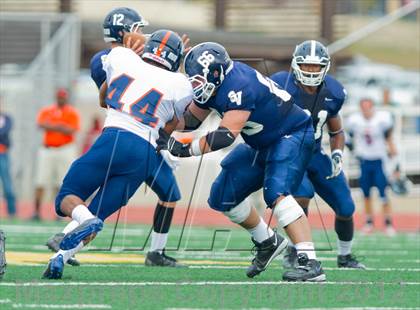 Thumbnail 2 in Smithson Valley vs. Brandeis (UIL 5A Division 2 Area Playoff) photogallery.