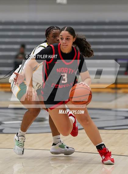 Thumbnail 2 in Indianapolis Crispus Attucks vs. North Central (Sneakers for Santa Shootout) photogallery.
