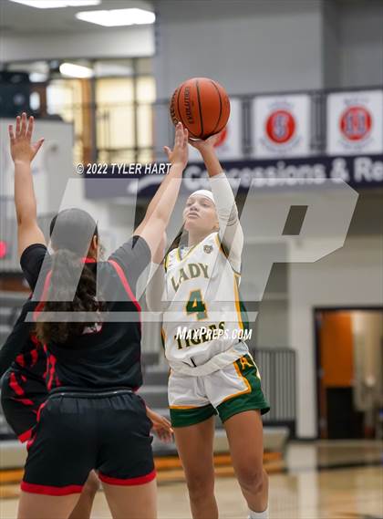 Thumbnail 2 in Indianapolis Crispus Attucks vs. North Central (Sneakers for Santa Shootout) photogallery.