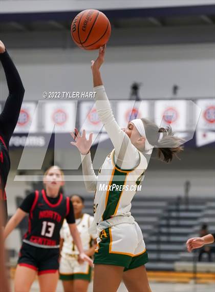 Thumbnail 3 in Indianapolis Crispus Attucks vs. North Central (Sneakers for Santa Shootout) photogallery.