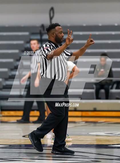 Thumbnail 3 in Indianapolis Crispus Attucks vs. North Central (Sneakers for Santa Shootout) photogallery.