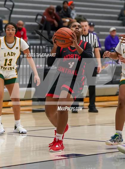 Thumbnail 2 in Indianapolis Crispus Attucks vs. North Central (Sneakers for Santa Shootout) photogallery.