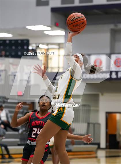 Thumbnail 2 in Indianapolis Crispus Attucks vs. North Central (Sneakers for Santa Shootout) photogallery.