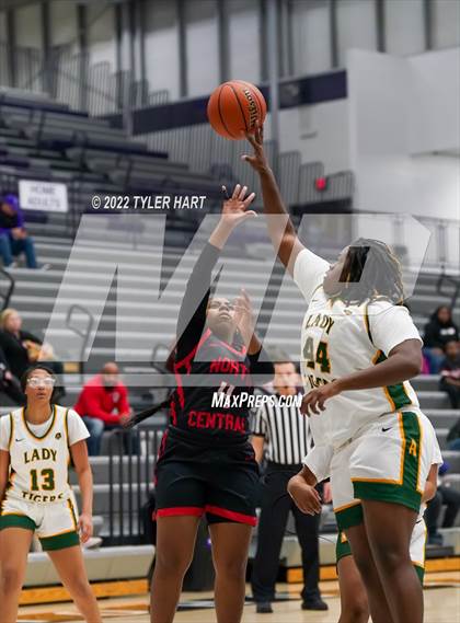 Thumbnail 2 in Indianapolis Crispus Attucks vs. North Central (Sneakers for Santa Shootout) photogallery.