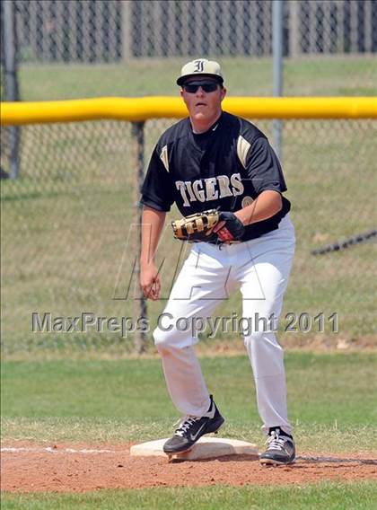 Thumbnail 2 in Irving @ Nimitz photogallery.