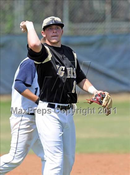 Thumbnail 2 in Irving @ Nimitz photogallery.