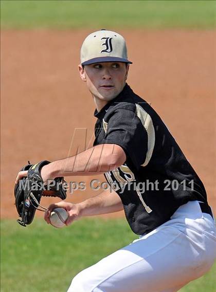 Thumbnail 2 in Irving @ Nimitz photogallery.