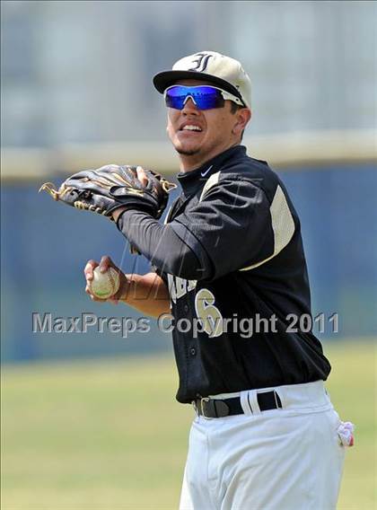 Thumbnail 1 in Irving @ Nimitz photogallery.