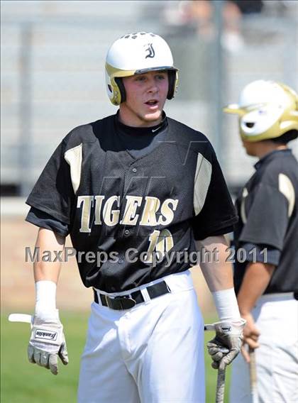 Thumbnail 1 in Irving @ Nimitz photogallery.