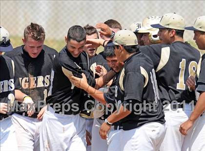 Thumbnail 3 in Irving @ Nimitz photogallery.