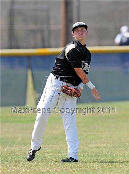 Thumbnail 3 in Irving @ Nimitz photogallery.