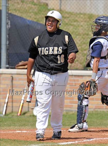 Thumbnail 3 in Irving @ Nimitz photogallery.