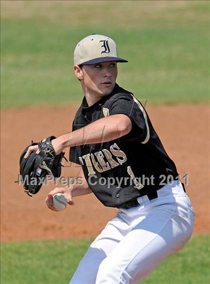 Thumbnail 2 in Irving @ Nimitz photogallery.