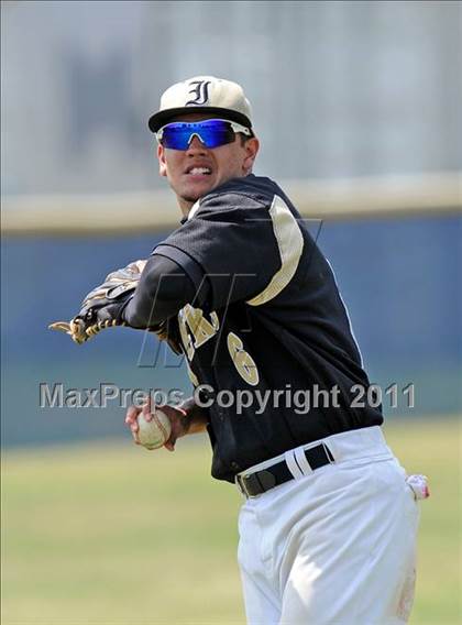 Thumbnail 2 in Irving @ Nimitz photogallery.