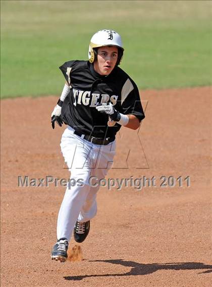 Thumbnail 3 in Irving @ Nimitz photogallery.