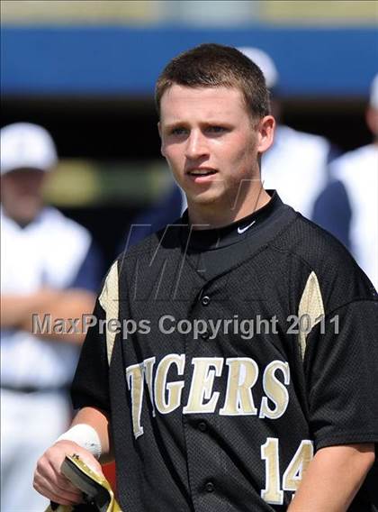 Thumbnail 3 in Irving @ Nimitz photogallery.