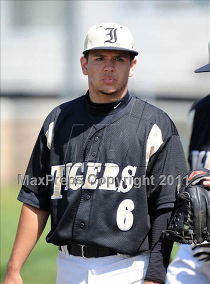 Thumbnail 1 in Irving @ Nimitz photogallery.