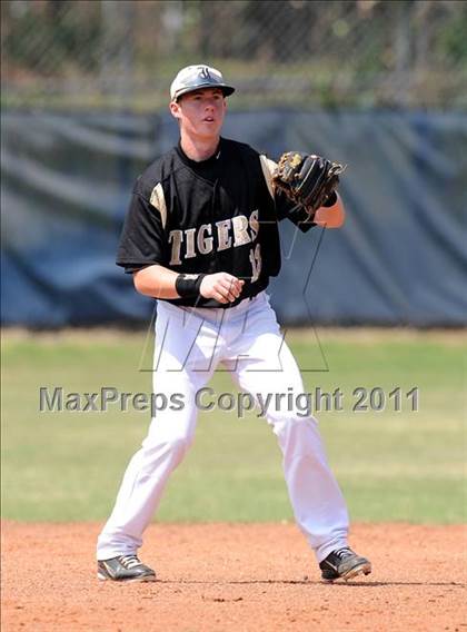 Thumbnail 2 in Irving @ Nimitz photogallery.