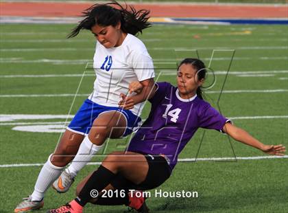 Thumbnail 1 in Garey vs Shadow Hills (CIF SS D7 2nd Round Playoff) photogallery.