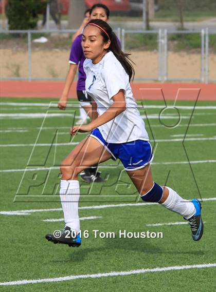 Thumbnail 2 in Garey vs Shadow Hills (CIF SS D7 2nd Round Playoff) photogallery.