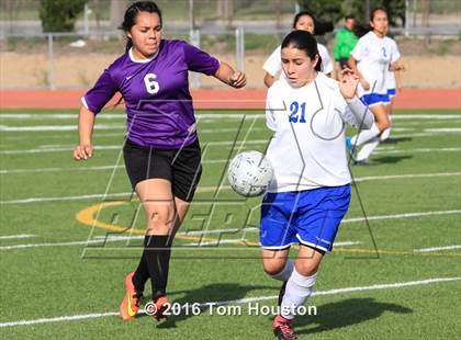 Thumbnail 3 in Garey vs Shadow Hills (CIF SS D7 2nd Round Playoff) photogallery.