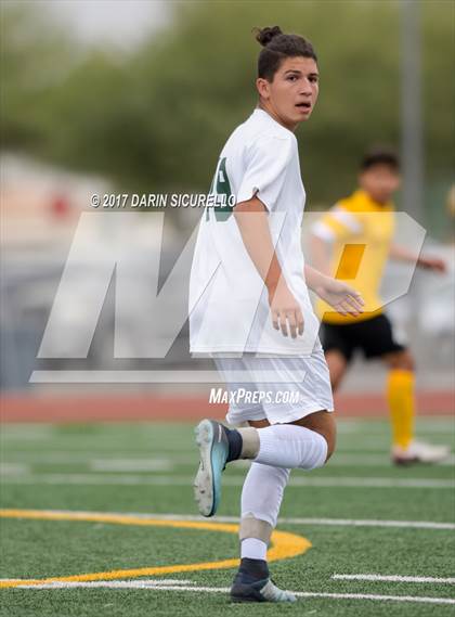Thumbnail 3 in Campo Verde vs. Gilbert (Coyote Classic) photogallery.