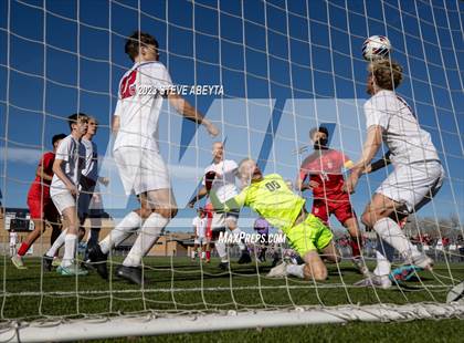 Thumbnail 3 in Regis Jesuit vs. Liberty (CHSAA 5A Quarterfinal) photogallery.