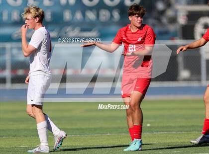 Thumbnail 3 in Regis Jesuit vs. Liberty (CHSAA 5A Quarterfinal) photogallery.
