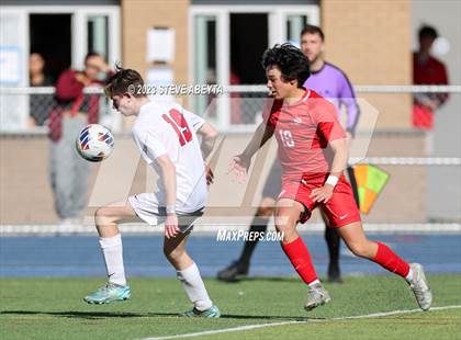 Thumbnail 3 in Regis Jesuit vs. Liberty (CHSAA 5A Quarterfinal) photogallery.