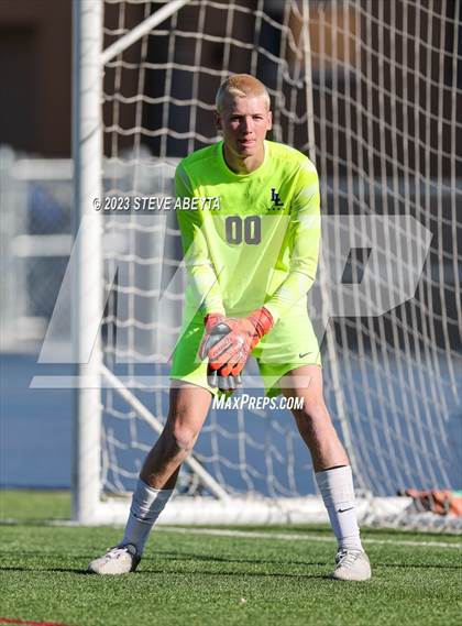 Thumbnail 2 in Regis Jesuit vs. Liberty (CHSAA 5A Quarterfinal) photogallery.