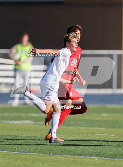 Thumbnail 1 in Regis Jesuit vs. Liberty (CHSAA 5A Quarterfinal) photogallery.