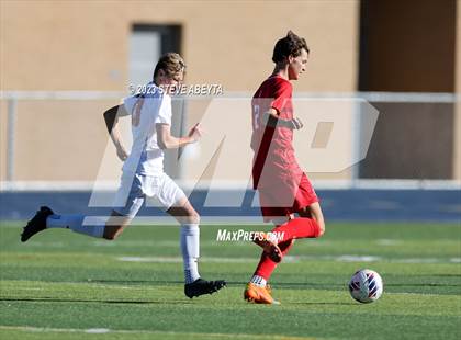 Thumbnail 2 in Regis Jesuit vs. Liberty (CHSAA 5A Quarterfinal) photogallery.
