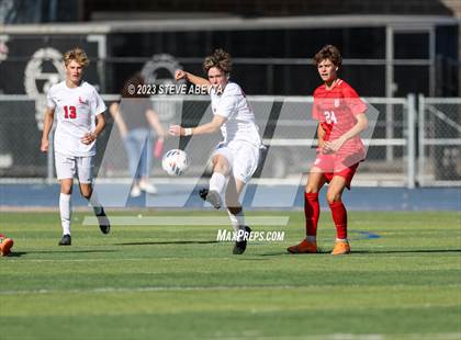 Thumbnail 2 in Regis Jesuit vs. Liberty (CHSAA 5A Quarterfinal) photogallery.