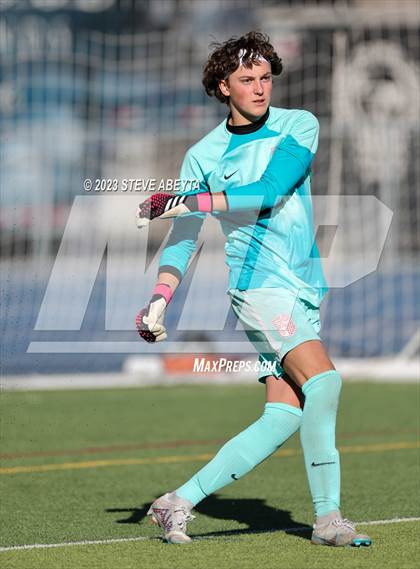 Thumbnail 2 in Regis Jesuit vs. Liberty (CHSAA 5A Quarterfinal) photogallery.