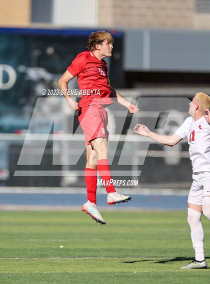 Thumbnail 1 in Regis Jesuit vs. Liberty (CHSAA 5A Quarterfinal) photogallery.