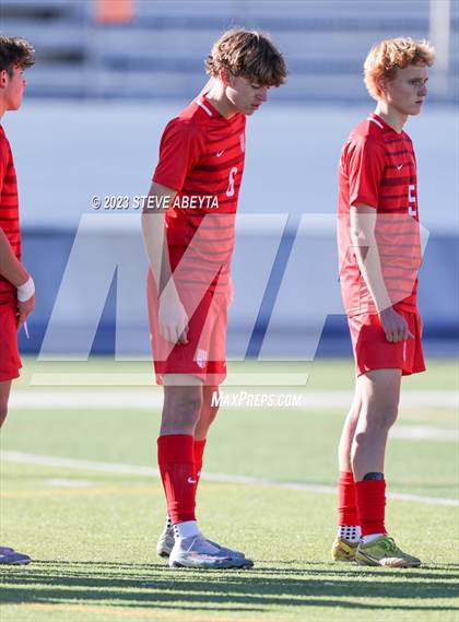 Thumbnail 3 in Regis Jesuit vs. Liberty (CHSAA 5A Quarterfinal) photogallery.