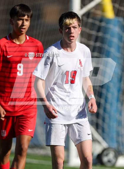 Thumbnail 1 in Regis Jesuit vs. Liberty (CHSAA 5A Quarterfinal) photogallery.