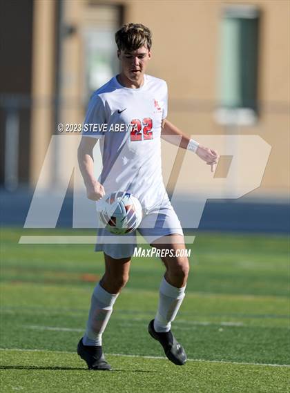 Thumbnail 2 in Regis Jesuit vs. Liberty (CHSAA 5A Quarterfinal) photogallery.