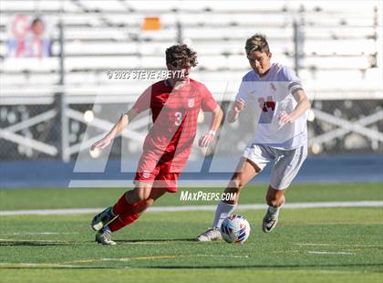 Thumbnail 3 in Regis Jesuit vs. Liberty (CHSAA 5A Quarterfinal) photogallery.